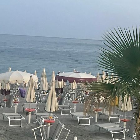 Fiordaliso Appartement Caulonia Marina Buitenkant foto