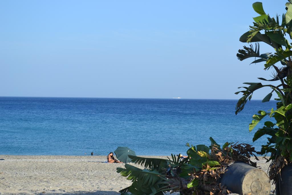 Fiordaliso Appartement Caulonia Marina Buitenkant foto